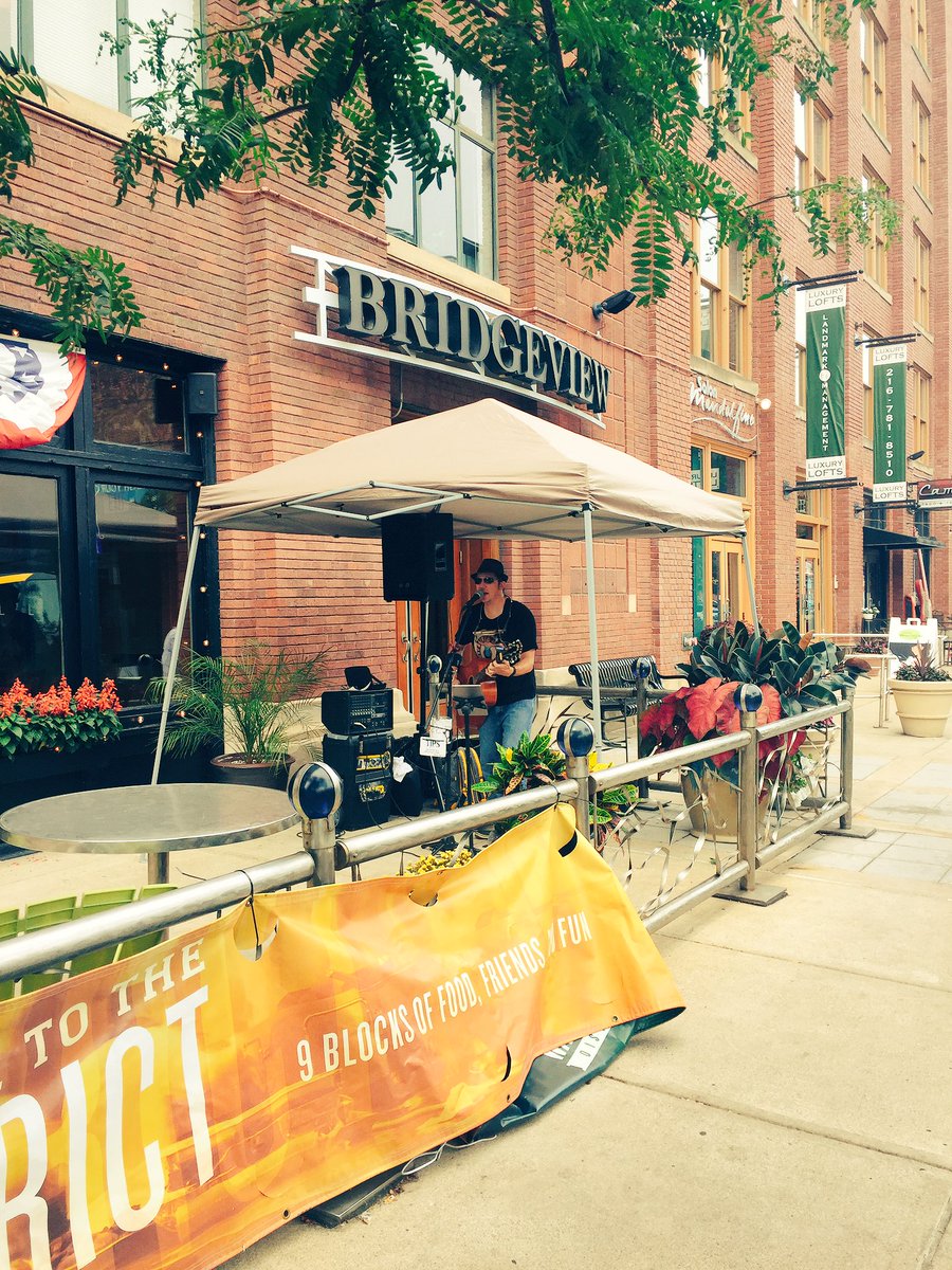 WarehouseCLE's tweet photo. Grab your lunch & head to #JavaAndJive on W. 9th! @cuyahogacollect @tourdecle @AntidoteCLE @LMLifeCleveland https://t.co/FYlarqNyBT