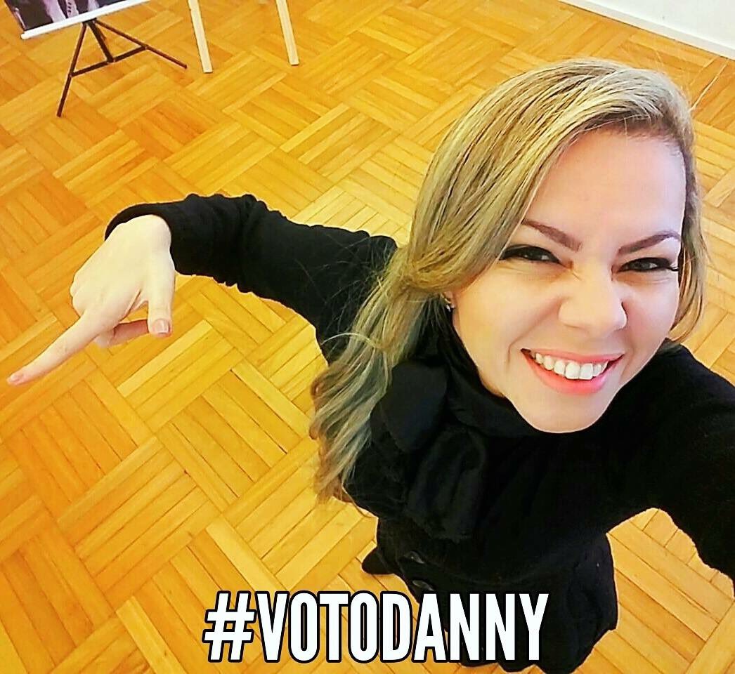 dannyxavier_of's tweet photo. Já está rolando ensaio, hein?
Domingo eu conto com todos vocês no #votodanny . Beijos da Danny! 🎤🎵🎼💜 #musically https://t.co/vgawqXlpcA