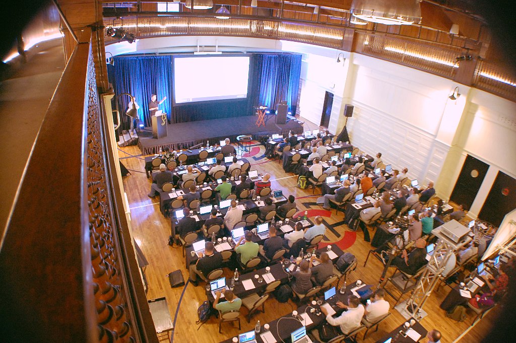 ICFOlson's tweet photo. A look from above at #CIRCUIT16. https://t.co/xExjqyZhiK