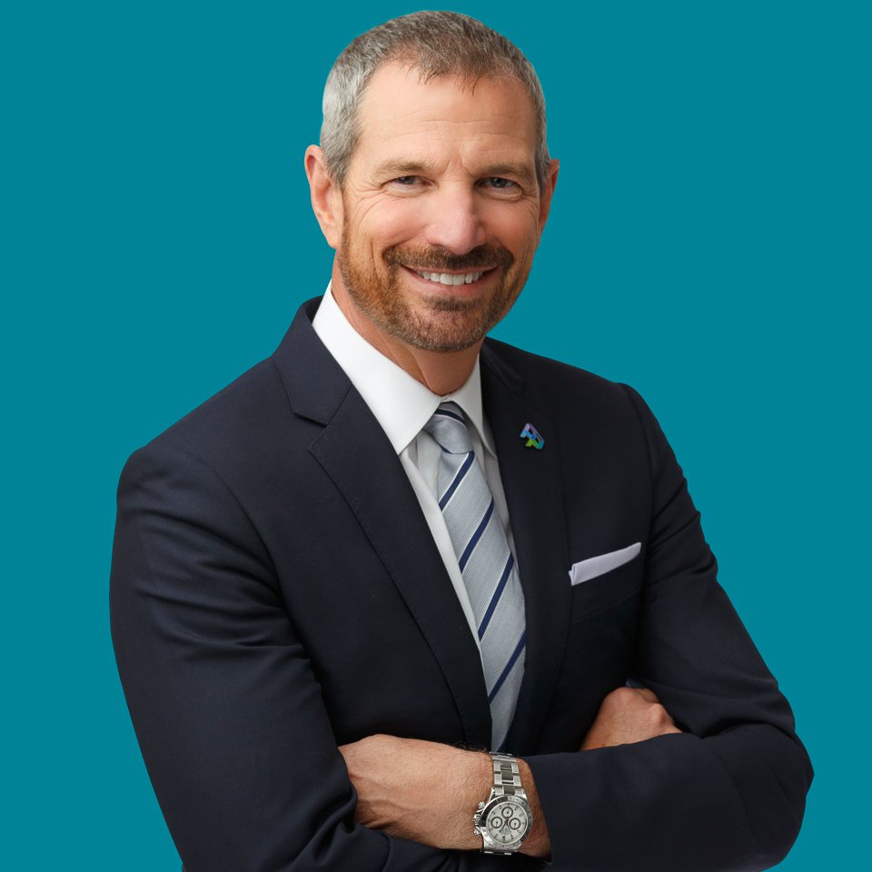 AMNHealthcare's tweet photo. 5 questions with @R_S_Henderson about the #healthcare #workforce https://t.co/imKZl070a6 @BeckersHR @AMNHealthcare https://t.co/eOpfozPj7L