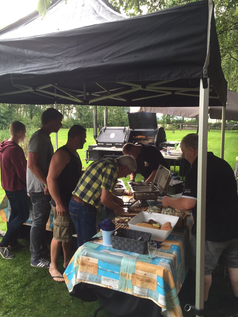 En dan is het vakantie ....   Bouwvak <a href="/bouwmetaal/">bouwmetaal</a>  2016