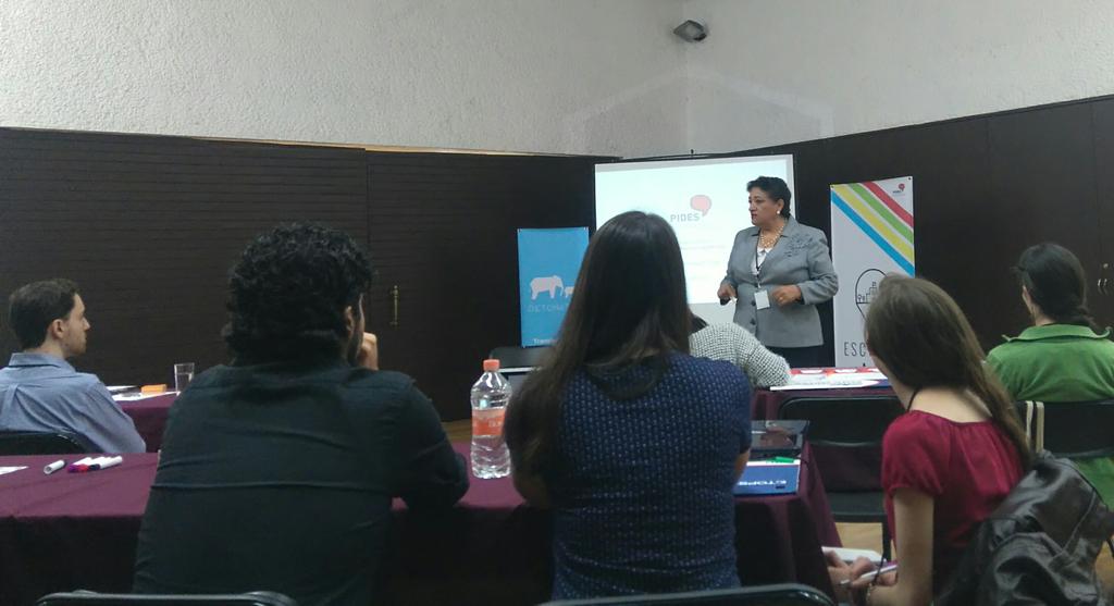 MarinaGMagana's tweet photo. Inicia #Detonatón @pides_org ¿Cómo cambiamos el comportamiento para la separación de residuos en escuelas? #EST67 https://t.co/zJ4NjXKEcn