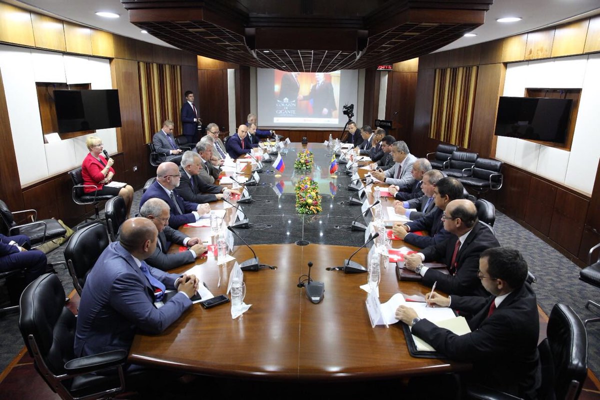 delpinoeulogio's tweet photo. Hoy estaremos firmando importantes acuerdos entre Rosneft y PDVSA. ¡Alianza Estratégica! https://t.co/q1PUlz1r4b