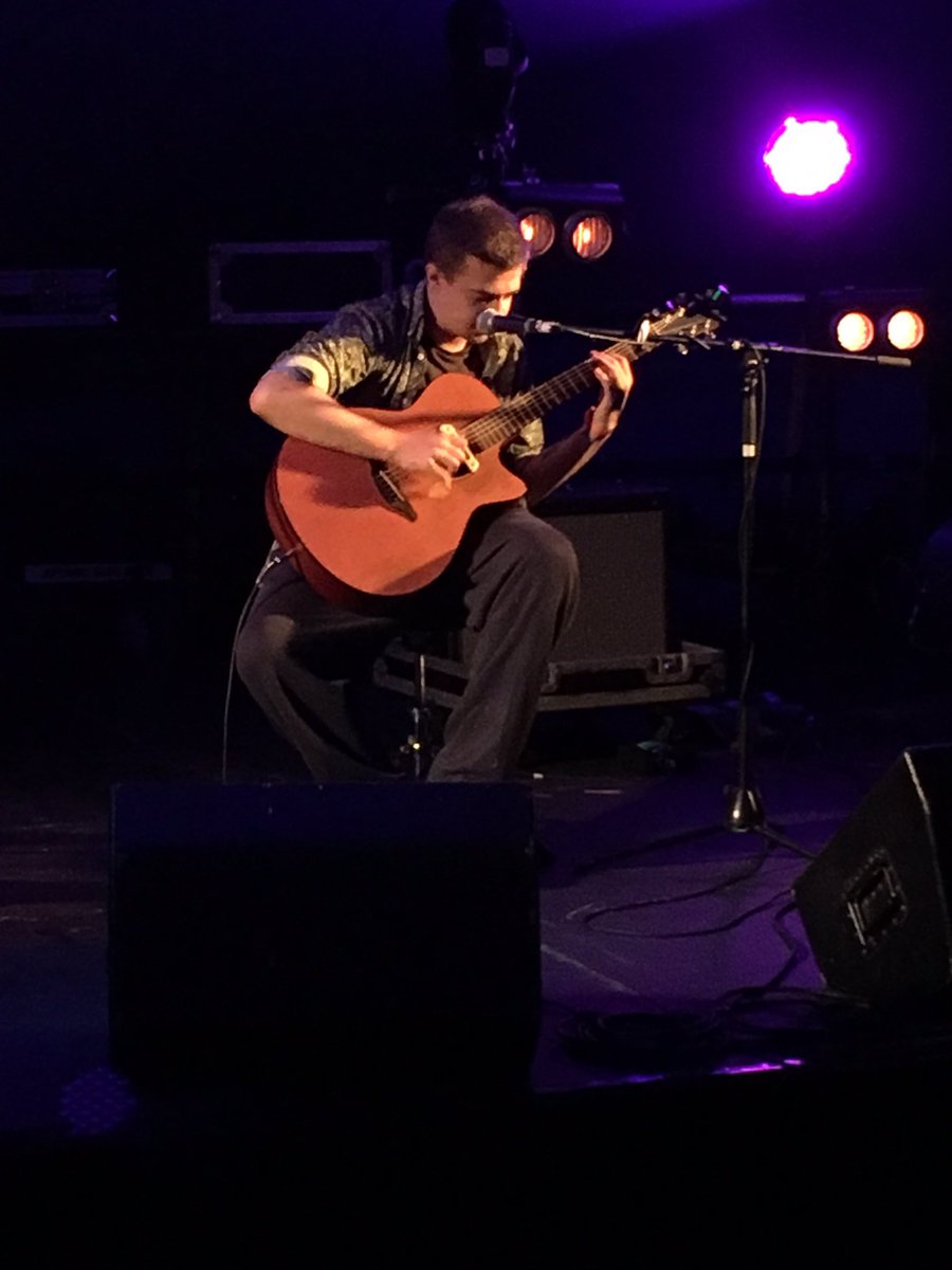 WeAreOctopia's tweet photo. Getting instrumental with @HarleeDeamer @rehabpresents @StandonCalling #octopia #openmic #standoncalling2016 https://t.co/2qwj4va2oq
