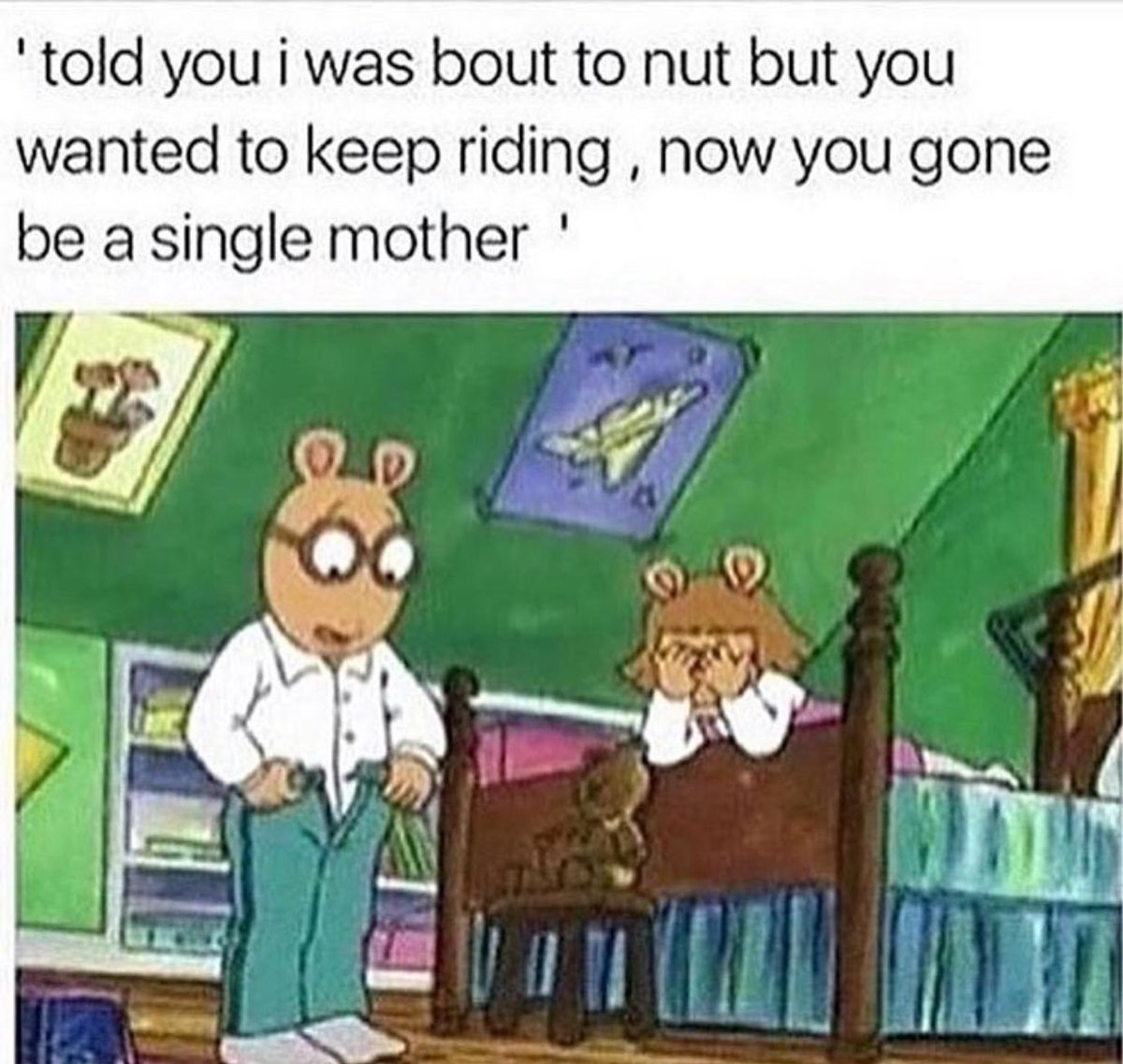 VineMemories_'s tweet photo. I'm so done with these Arthur memes for today 😭😭💀💀 
I'm Dead https://t.co/LNISDi9oFd