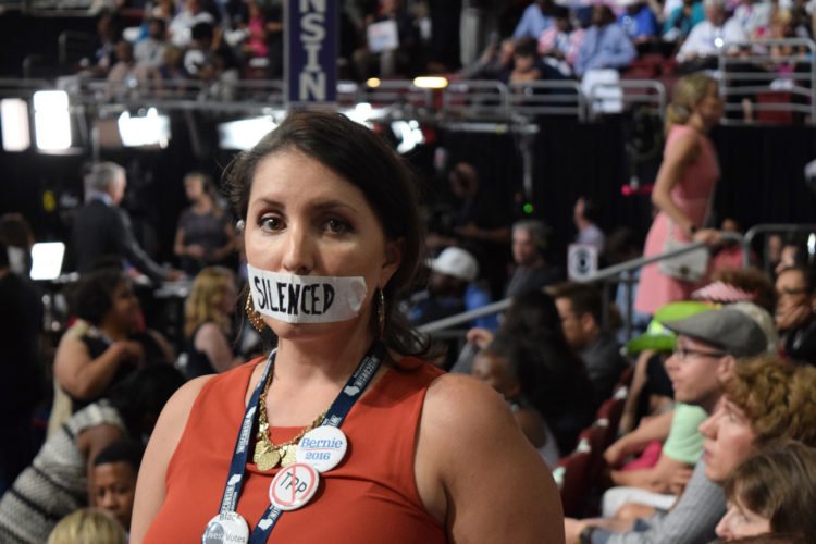 SRAntiFascism's tweet photo. AheadOf #DNCWalkout,
#SandersDelegates
FacedThreats,Intimidation
E:https://t.co/2DXbcdhCLT
F:https://t.co/KfWDyONbJX https://t.co/Fnsnh1nj7c