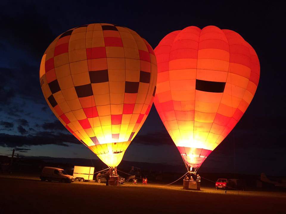 3440BBAC's tweet photo. Abingdon Airshow Night Glow... @AbingdonFayre https://t.co/3d7gZqaGH7