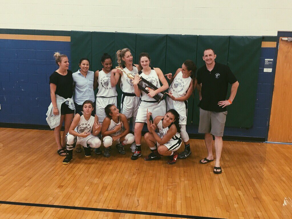 TaylorFranson's tweet image. Bittersweet but cheers to finishing my club career on a high note 💙😌 #Undefeated