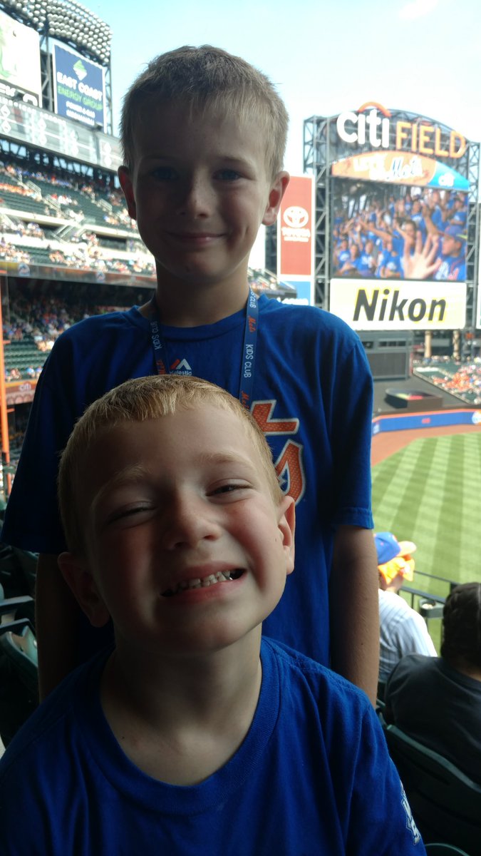 LWallace4u's tweet photo. #nikonmets  @happymath4u https://t.co/q7lH7mtzed