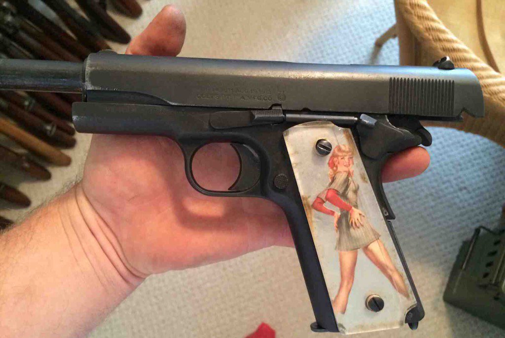 JonathanRockett's tweet photo. So the customer says to me, hey buddy... Let me show you something neat after we got into the 2A banter... https://t.co/tqauxCkMvm
