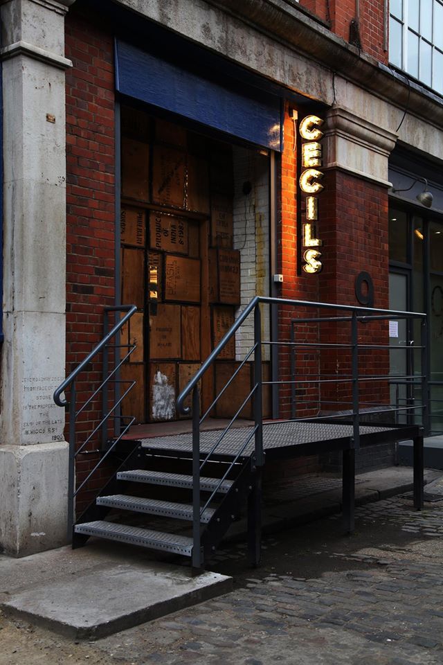 Looking for us tonight <a href="/CecilsLondon/">Cecil's</a> ? Here's a clue! bit.ly/1LDUTRm