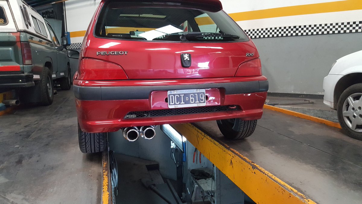 Ahora así esa colita se pone mas agresivo