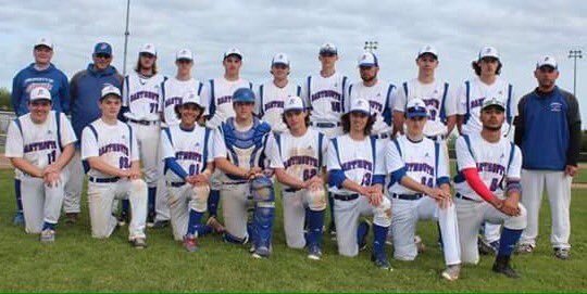 ArrowsMidgetAAA's tweet photo. Let's try this again , Boys look to advance to midget nationals against @HfxmidgetAAA tonight at 7pm @ Beazley 🔴🔵🏹 https://t.co/gzp3CIMss1