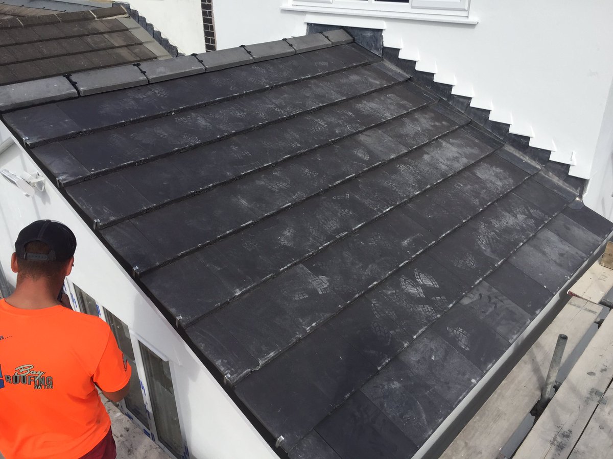 Daniel Russell tweet media