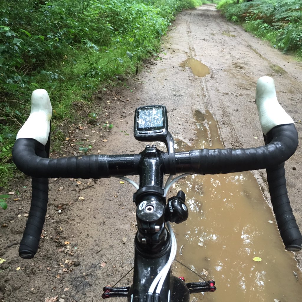 ingefietst's tweet photo. Mijn tweede rijles op de Ridley. Schakelen gaat al beter π #zomercross https://t.co/MGMQotAah9