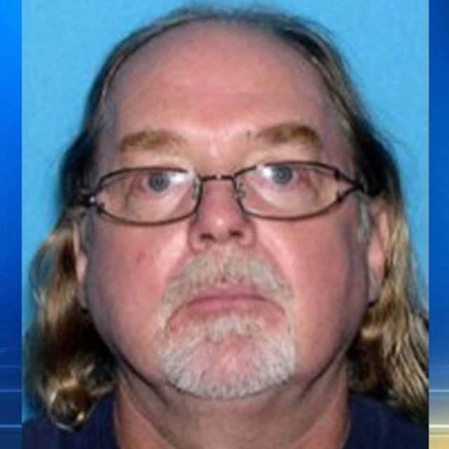 Aside from large #childporn collection, Bruce Muehlfeder also kept kids' underwear, cops say bit.ly/2ajVYPU?utm_me… https://t.co/yIdNQnnnSl