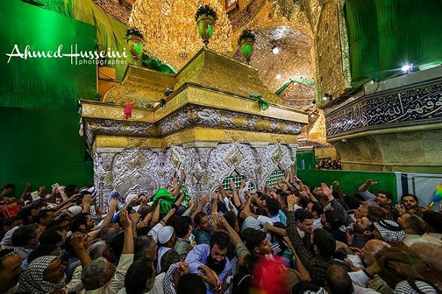 أظل محتاج الك يـ #حسين كل لحظة
ولا يگدر قلب يستغني عن نبضه❤

#ليلة_الجمعة سجل أسمك من زوار الإمام الحسين(؏)
<a href="/E_m_ad/">عـمـاد العجيلـي</a>