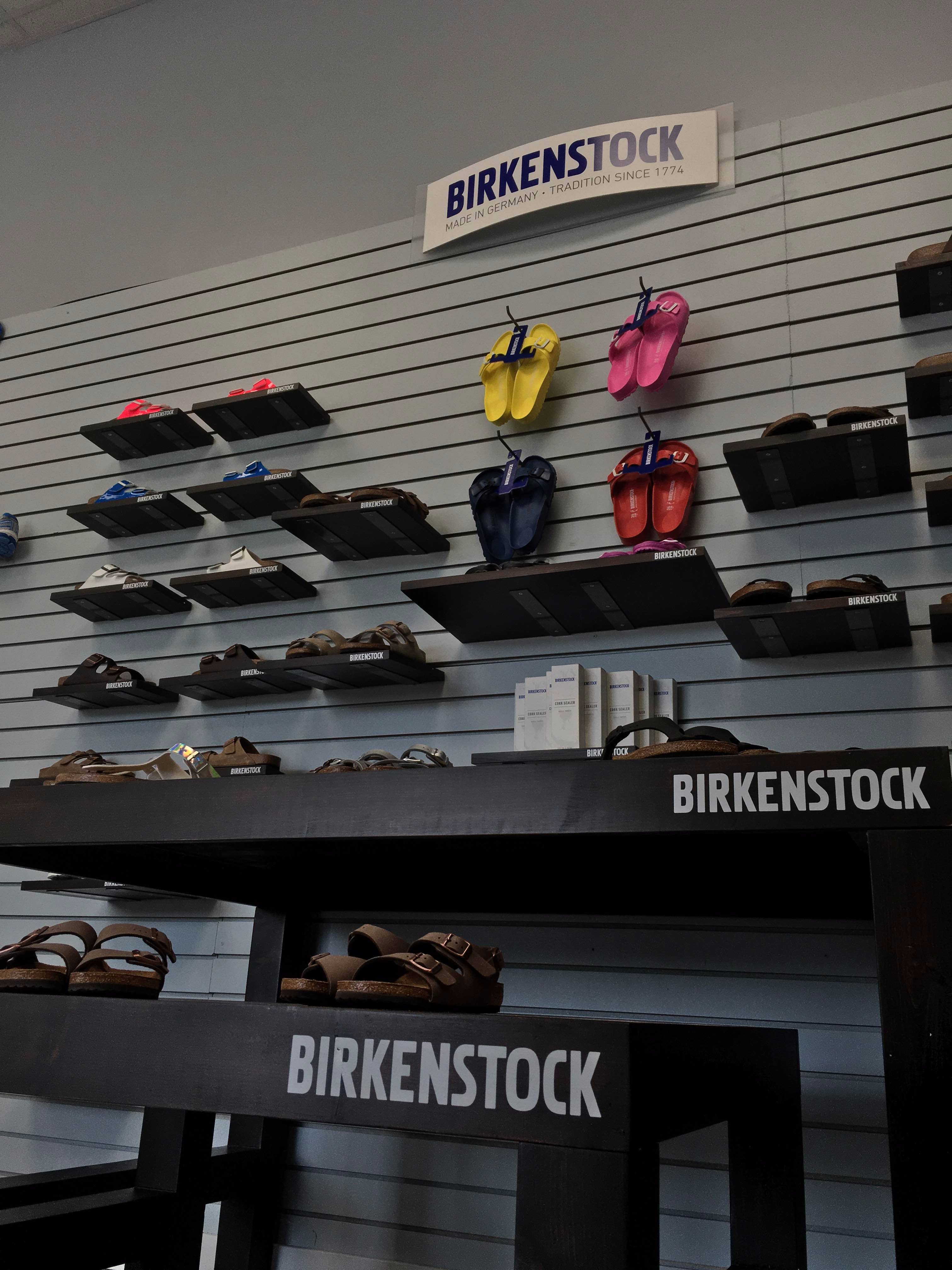 Earth walk best sale shoes lakeland dr