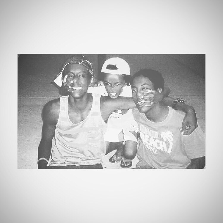 TaddesseDawit's tweet photo. Today everything exists to end in a photograph #CaptureTheNow #zeroname https://t.co/yfsXkrDrVR