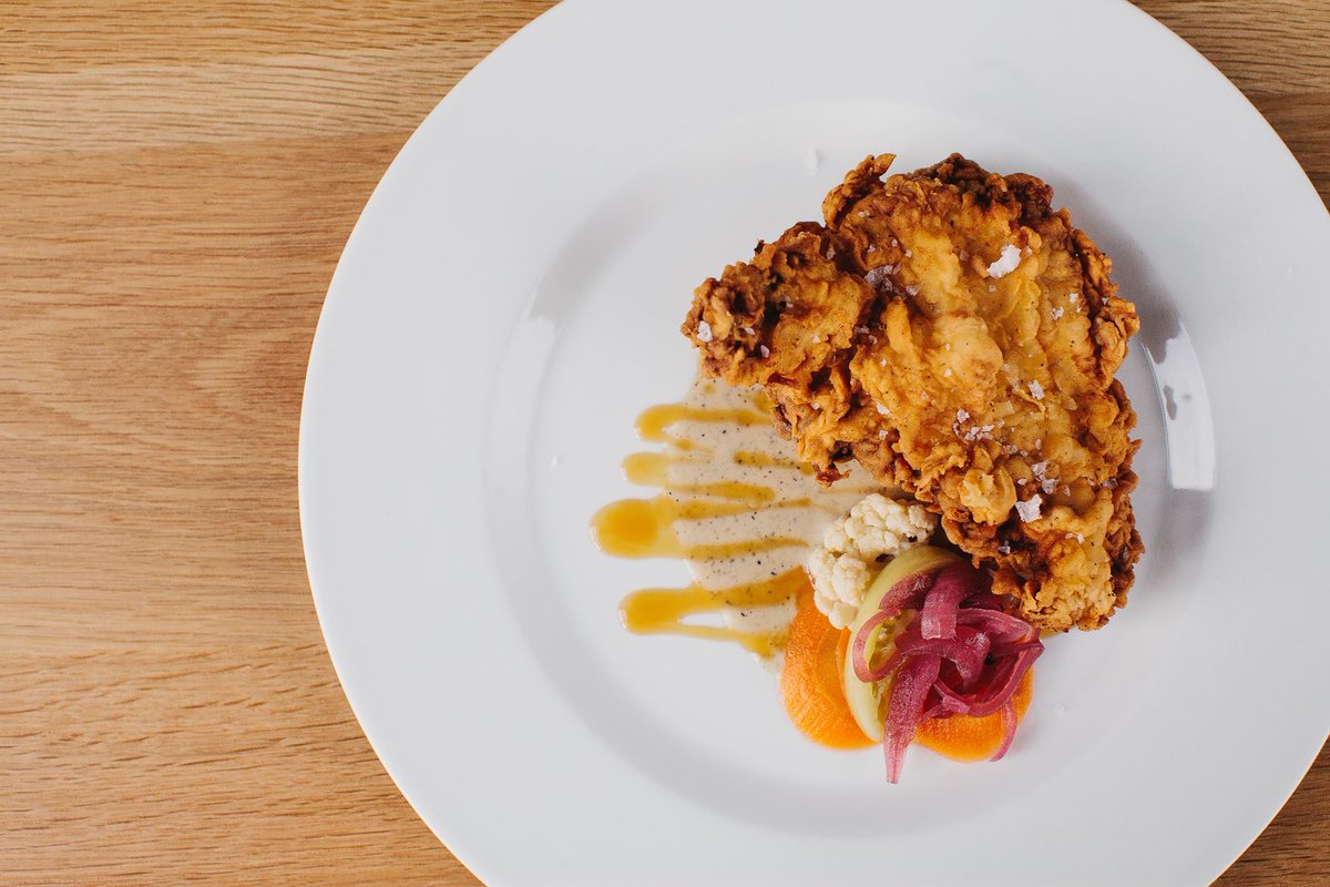 downtownatlanta's tweet photo. Just a few days of #DARW2016 left. Don't miss a chance to #DevourDowntown for a great price! https://t.co/gVHcInwlnP