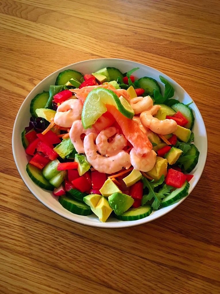 Something #bright &amp; #colourful for #dinner on a wet &amp; dreary #summers day! #nutrition #health #level10 #foodporn