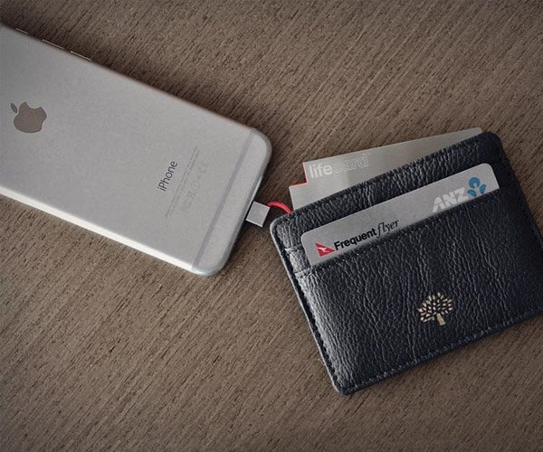 getwoodsly's tweet image. The thinnest phone charger on the market - the Lifecard. bit.ly/2aeljZa