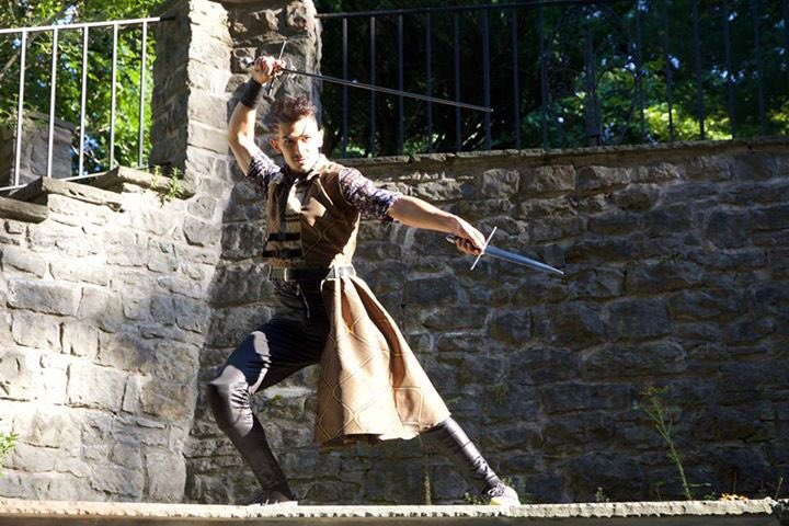 OmenSade's tweet photo. Only 2 more performances of Romeo & Juliet @ the Highland Bowl! Fri/Sat @ 8pm #wallbyrd #mercutio #bringapicnik #ROC https://t.co/7ZFIxvRwiI