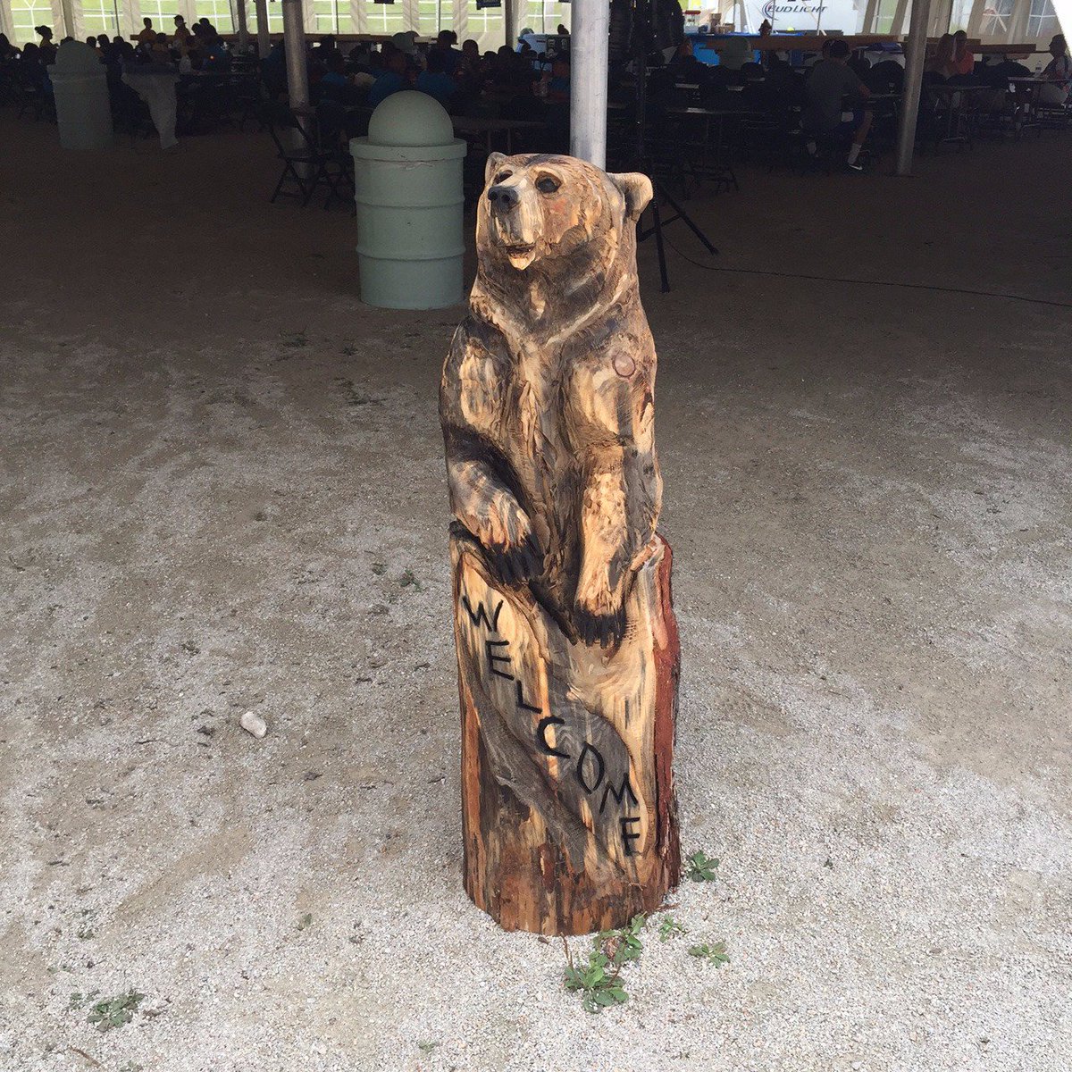 KramerTree's tweet image. Great work from Joe with @bearhollowwc using the logs KTS donated for @DuPageCoFair.