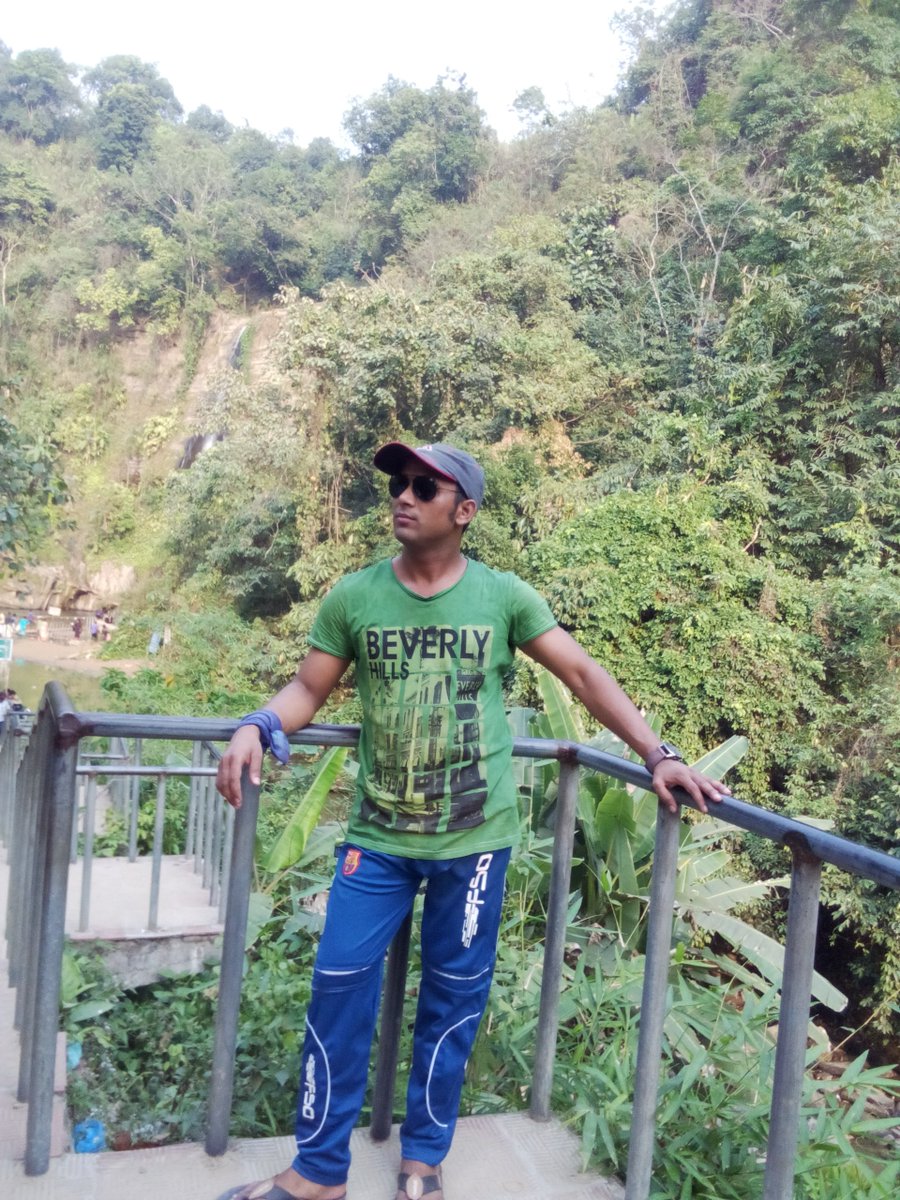 we are the friends in sylhet ,and enjou some days.