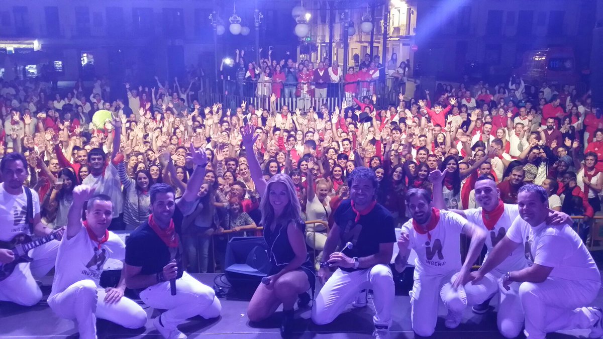 orquestaINGENIO's tweet photo. Sobran las palabras.. 🙌🙌🙌
@fiestasdetudela @AytoTudela 
#Brutaaaal #SantaAna16 #IngenioOnTour #quenoparelafiesta https://t.co/SLN9d0kiEm