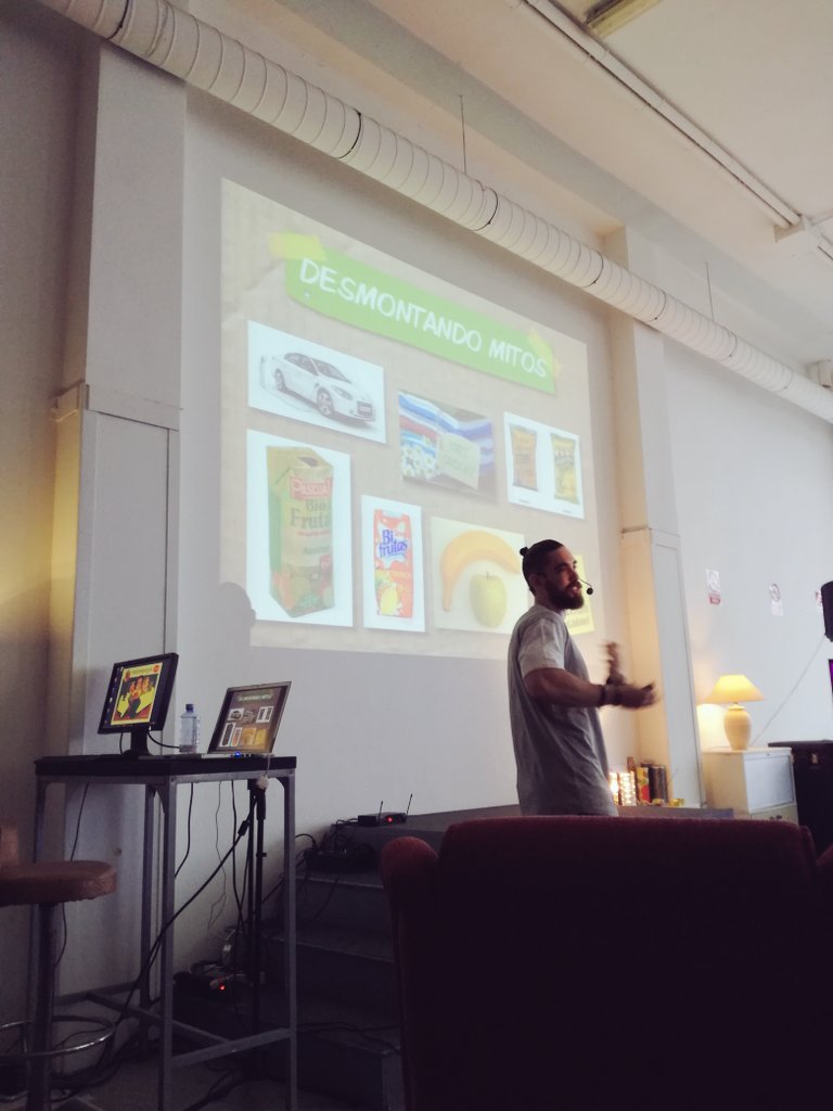 Disfrutando del #10GDGC en   <a href="/NemeSys20/">NemeSys 2.0</a> con Alberto Bachiller <a href="/IdeaTuMismo/">Idea Tú Mismo ♻️</a> <a href="/GreenDrinksGC/">Green Drinks GC</a> #desmontandomitos