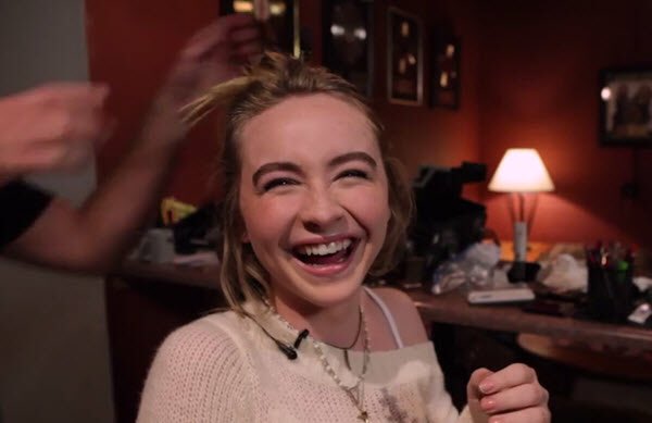 allwehaveisIove's tweet image. when you think Sabrina would actually name her song after Justin's to get sales