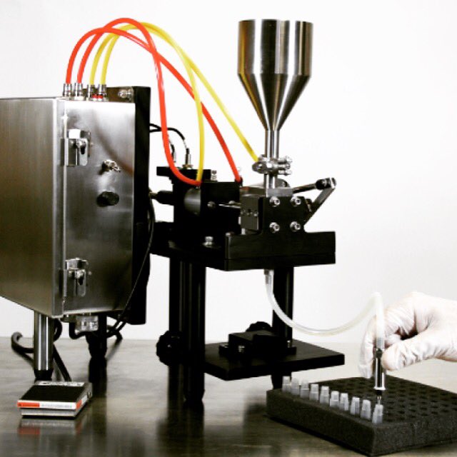 O2vape's tweet image. Fill #vapecartridges yourself! 
o2vape.com 
Made in the USA. 
#vapefiller #vapemachine #extracts #vape