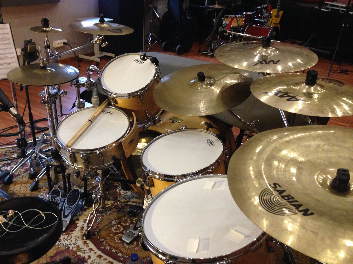 EricAzhar's tweet image. Enregistrement des batteries...