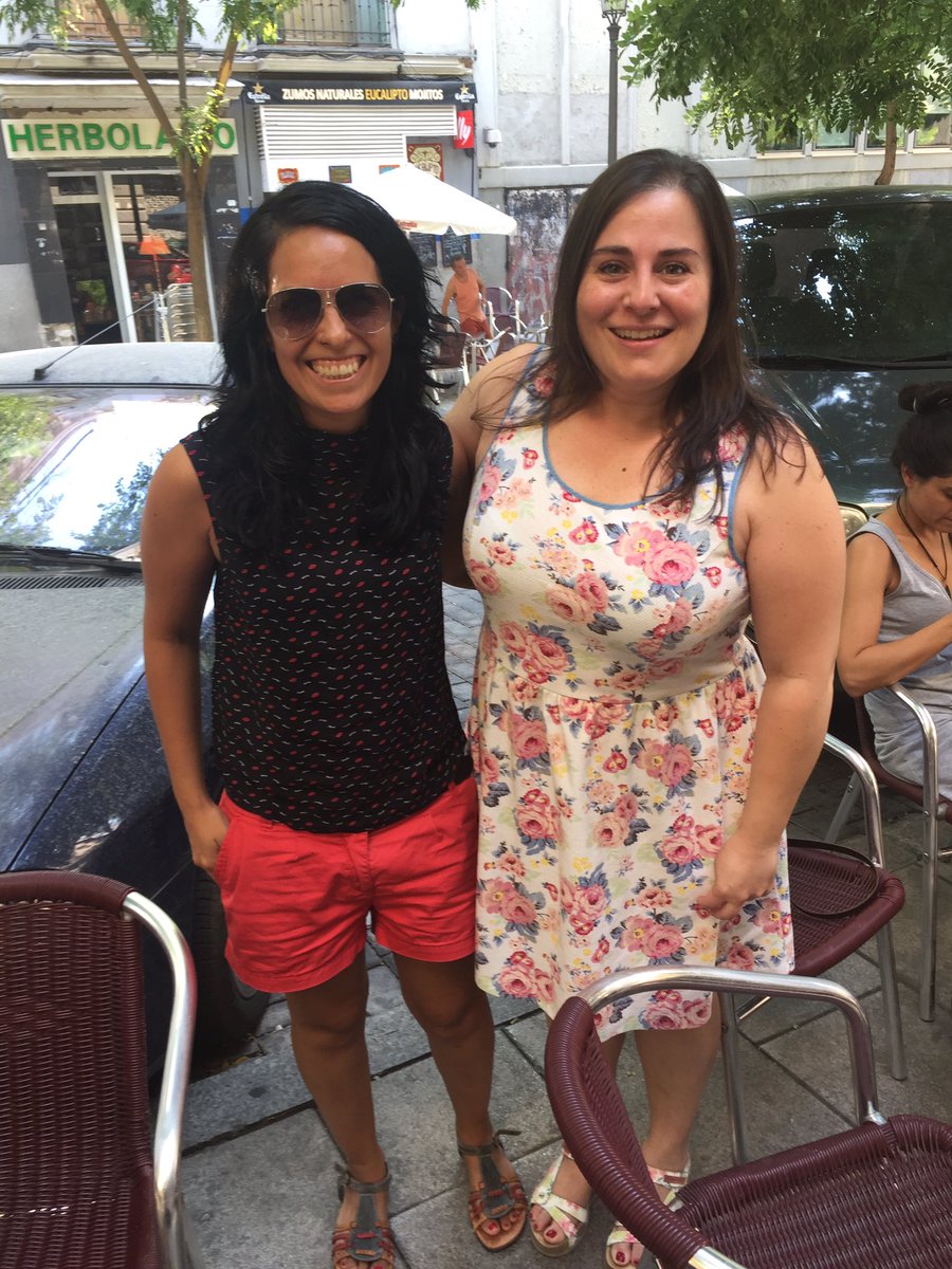 NaikaSanchez's tweet photo. @Inma_Cuevas muchas gracias por la foto, a pesar del calor #VisAVis #MareaAmarilla #lamasmala https://t.co/PN76hLT1Hb