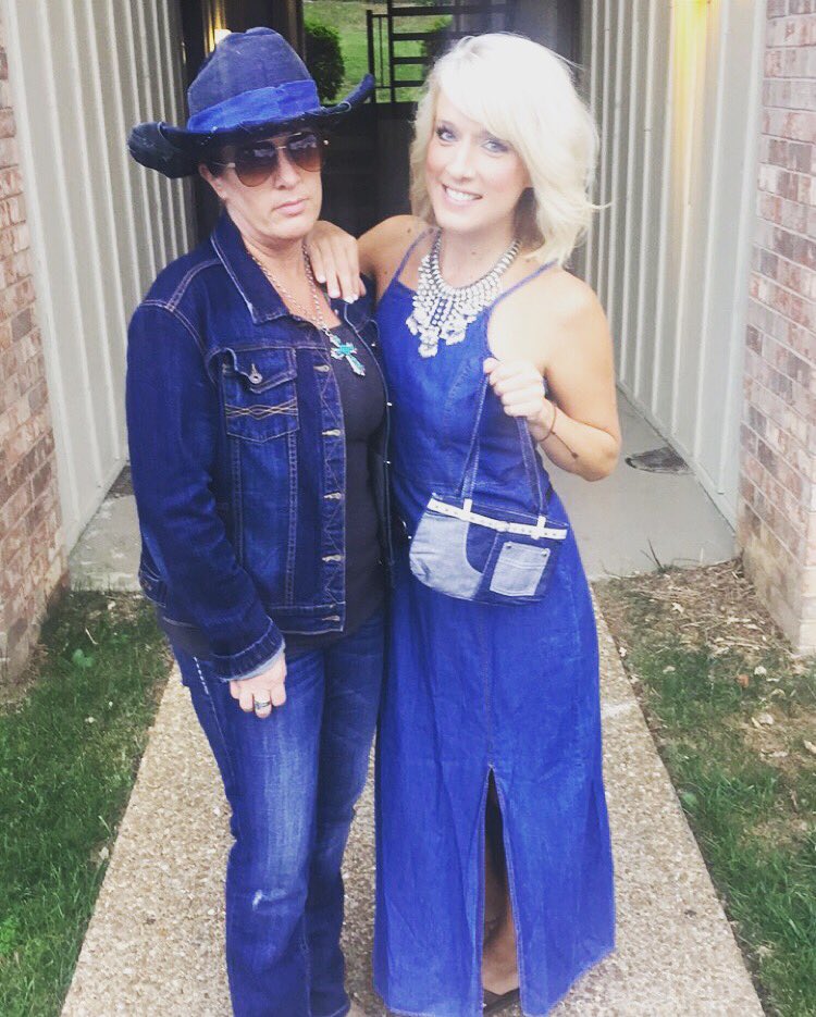 ashtonrc's tweet photo. When your mom is a trooper and makes the best denim @jtimberlake https://t.co/mXoz9AuNiL
