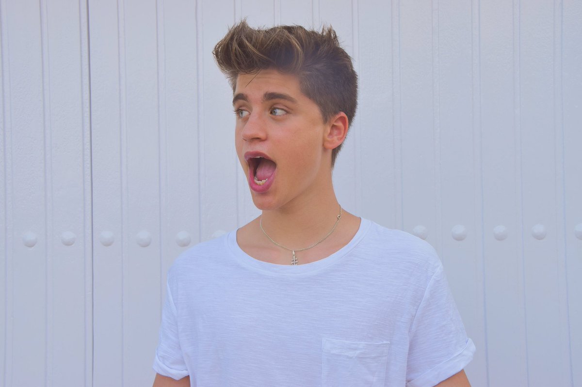 Me, Myself and I hahaha I love this photo