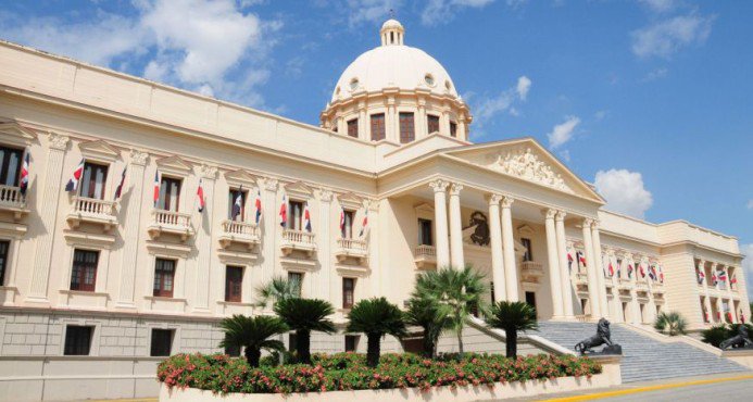 DiarioLibre's tweet image. Estados Unidos saca a República Dominicana de “lista negra” bit.ly/2au4dZ0