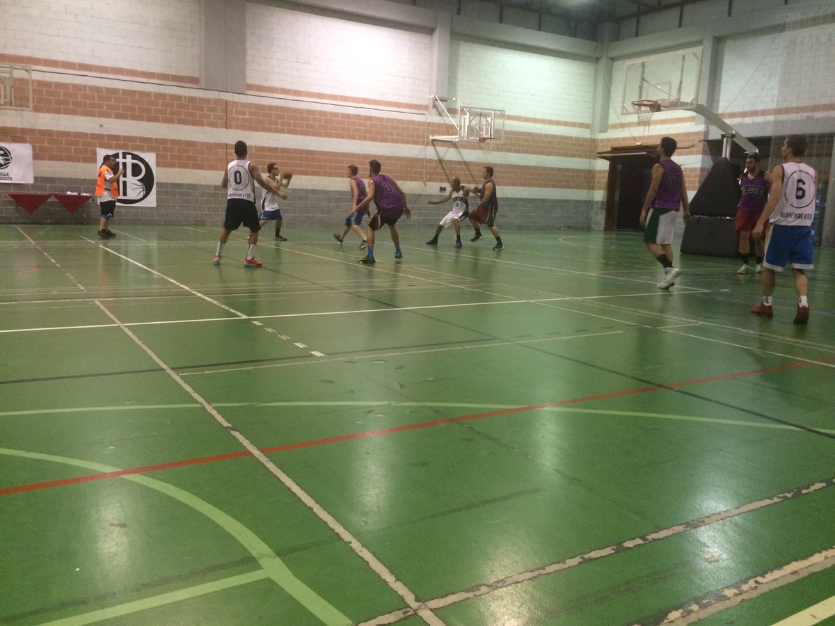 BBeaterEventos's tweet photo. Final del 2/4 #CavsdeJosemi 33- 43 #HombresdePaco #SL16 https://t.co/Nx4CgbxwWs