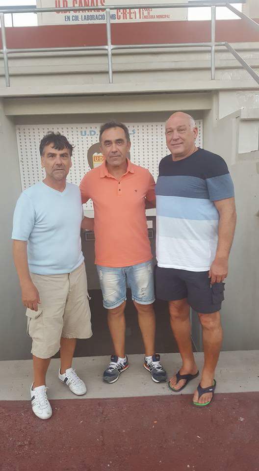 UD CANALS OFICIAL (@udcanalsoficial) on Twitter photo Rafa Aguado, nuevo entrenador de la UD <a href="/ElMinuter/">El Minuter</a> @golsmedia <a href="/frentepistacho/">frentepistacho</a> @coneixercanals <a href="/xtradiofm/">Xtradio</a> <a href="/canalsradio/">Canals Radio</a> Rafa Aguado, nuevo entrenador de la UD <a href="/ElMinuter/">El Minuter</a> @golsmedia <a href="/frentepistacho/">frentepistacho</a> @coneixercanals <a href="/xtradiofm/">Xtradio</a> <a href="/canalsradio/">Canals Radio</a>