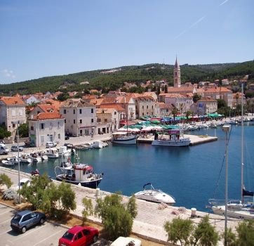 CroatiaByBoat's tweet photo. #Island of #Brač - An #oasis #of peace and #quiet https://t.co/84P9JzmWsy https://t.co/G5FsdsGO8f