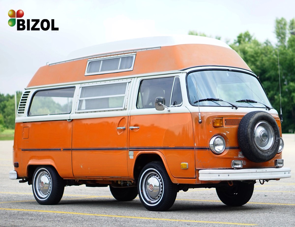 BIZOL_US's tweet photo. Happy #ThrowBackThursday with this #Classic #VW Bus https://t.co/1rY9bbaPkl  #TBT #BIZOL #B_effective #Retweet https://t.co/hh492SWWQ8