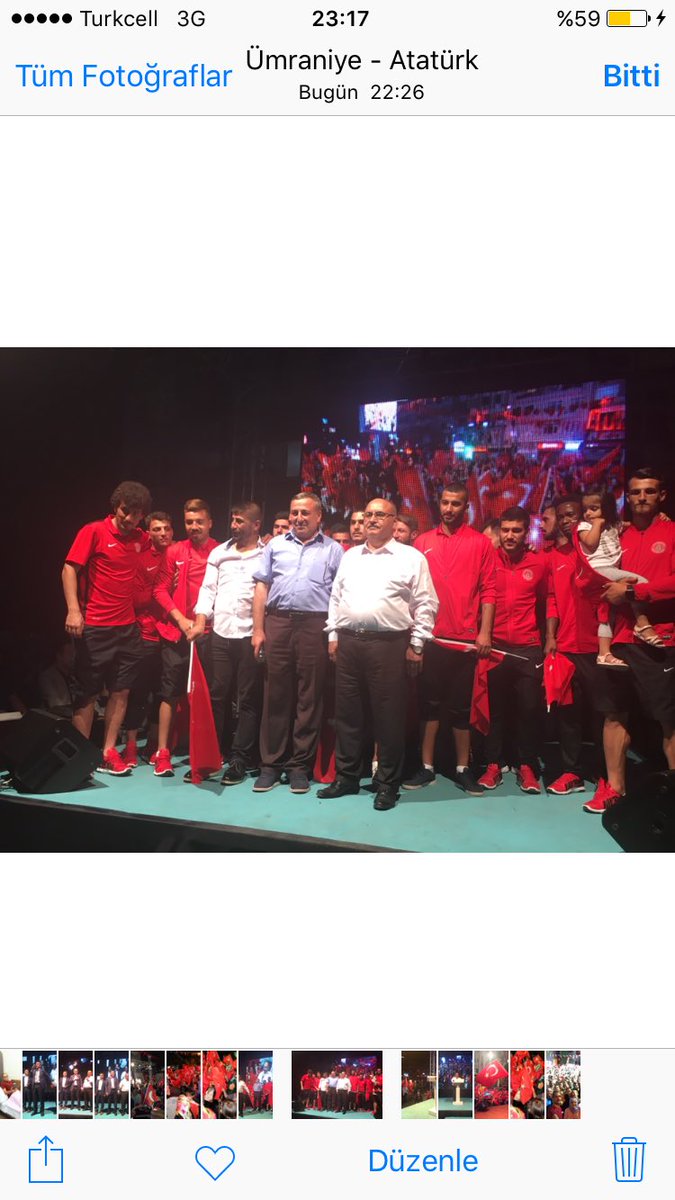 hasan_can's tweet photo. EY MİLLET...!  Bugün "Ümraniye Meydanı" halkın da onayıyla adını  "15 TEMMUZ ŞEHİTLER MEYDANI" olarak değiştirdi... https://t.co/l53CZ3b3yn