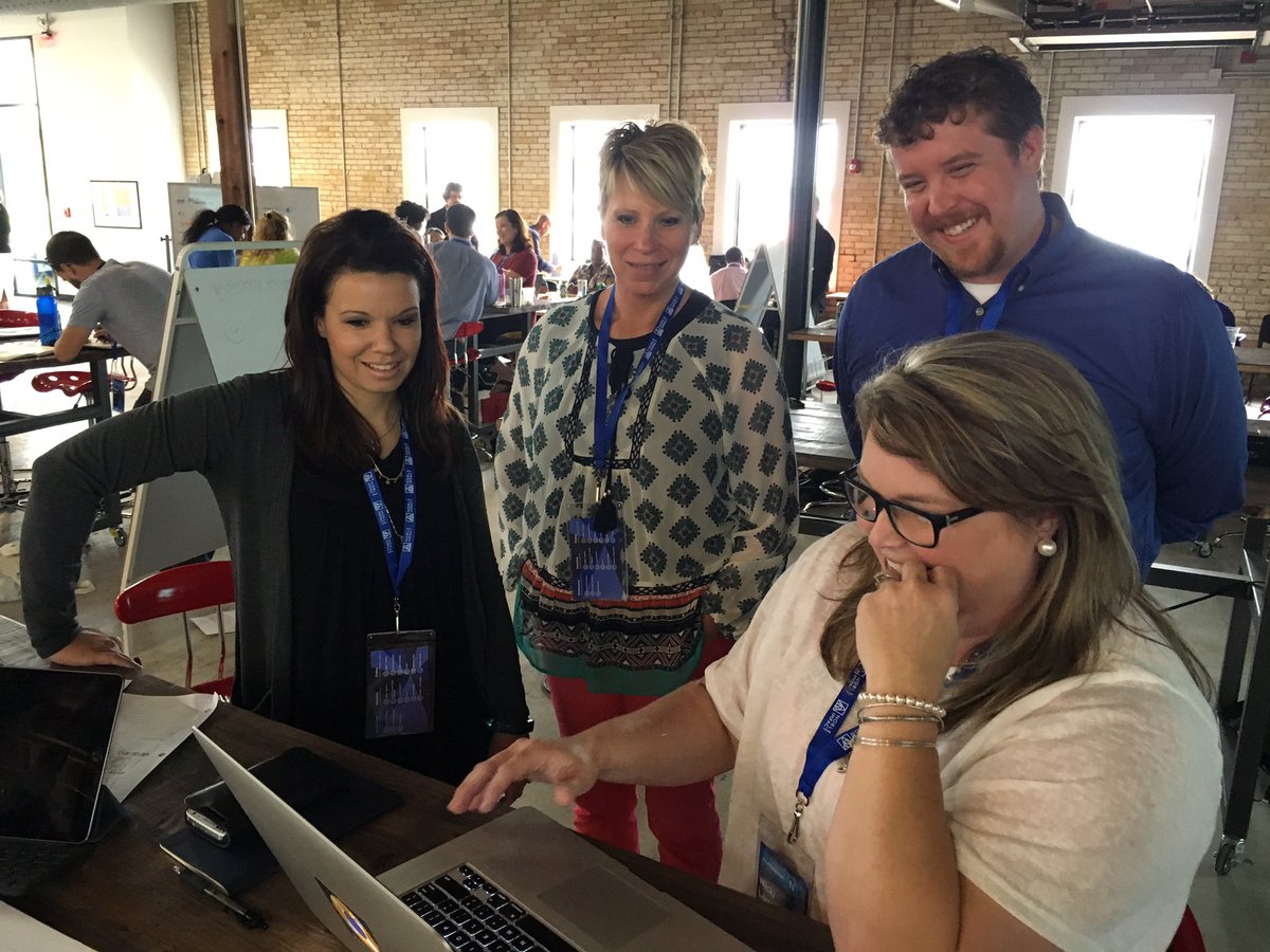 CoreyBoelkens's tweet photo. Educators gotta pitch! #pitchingainteasy #NobleSummit #horatiolaunchpad https://t.co/30ukVhm1Sa