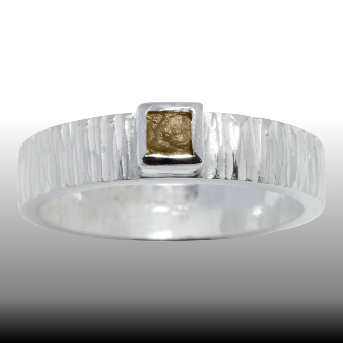 artisan925's tweet photo. I recently purchased some raw diamonds from India, here is my first attempt at setting one of them in this ring https://t.co/vOSoOrdnPP