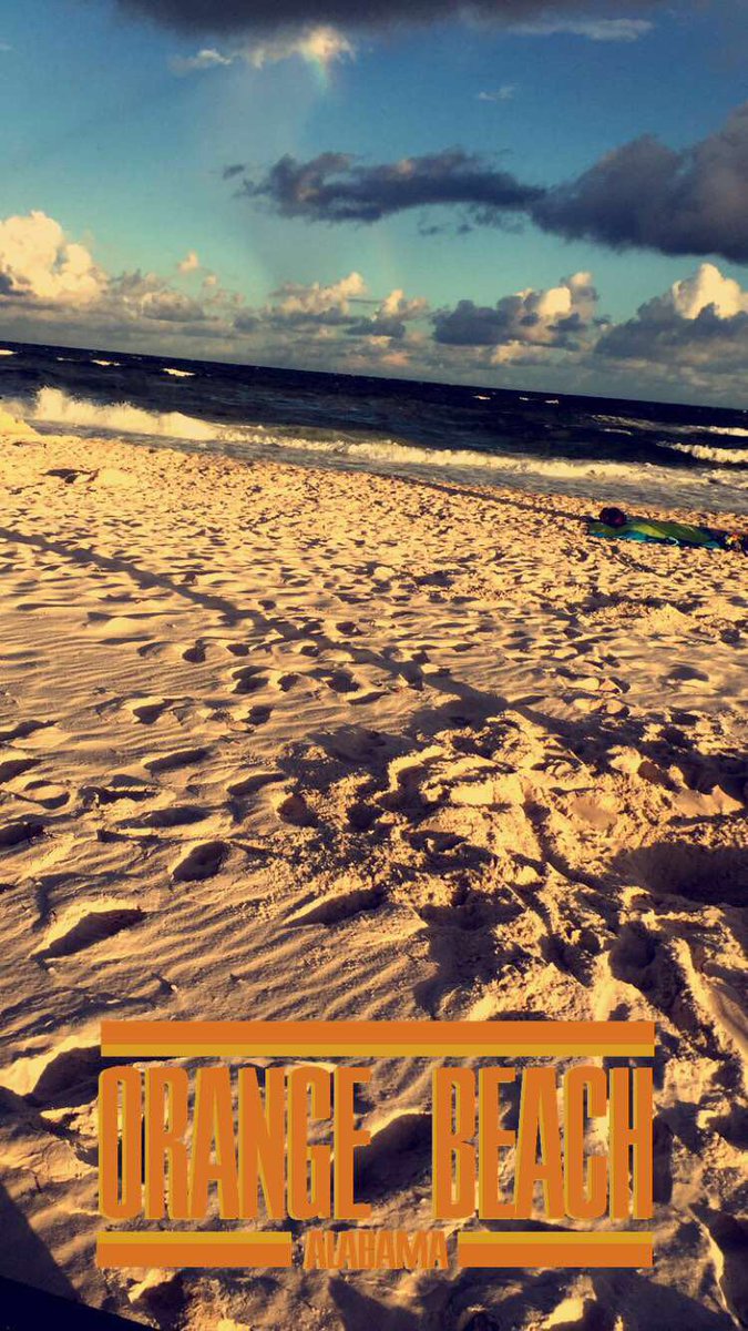 hallie_mayes's tweet photo. Gonna miss waking up by the ocean🌊☀️🦀 https://t.co/aFTRJNbrCH