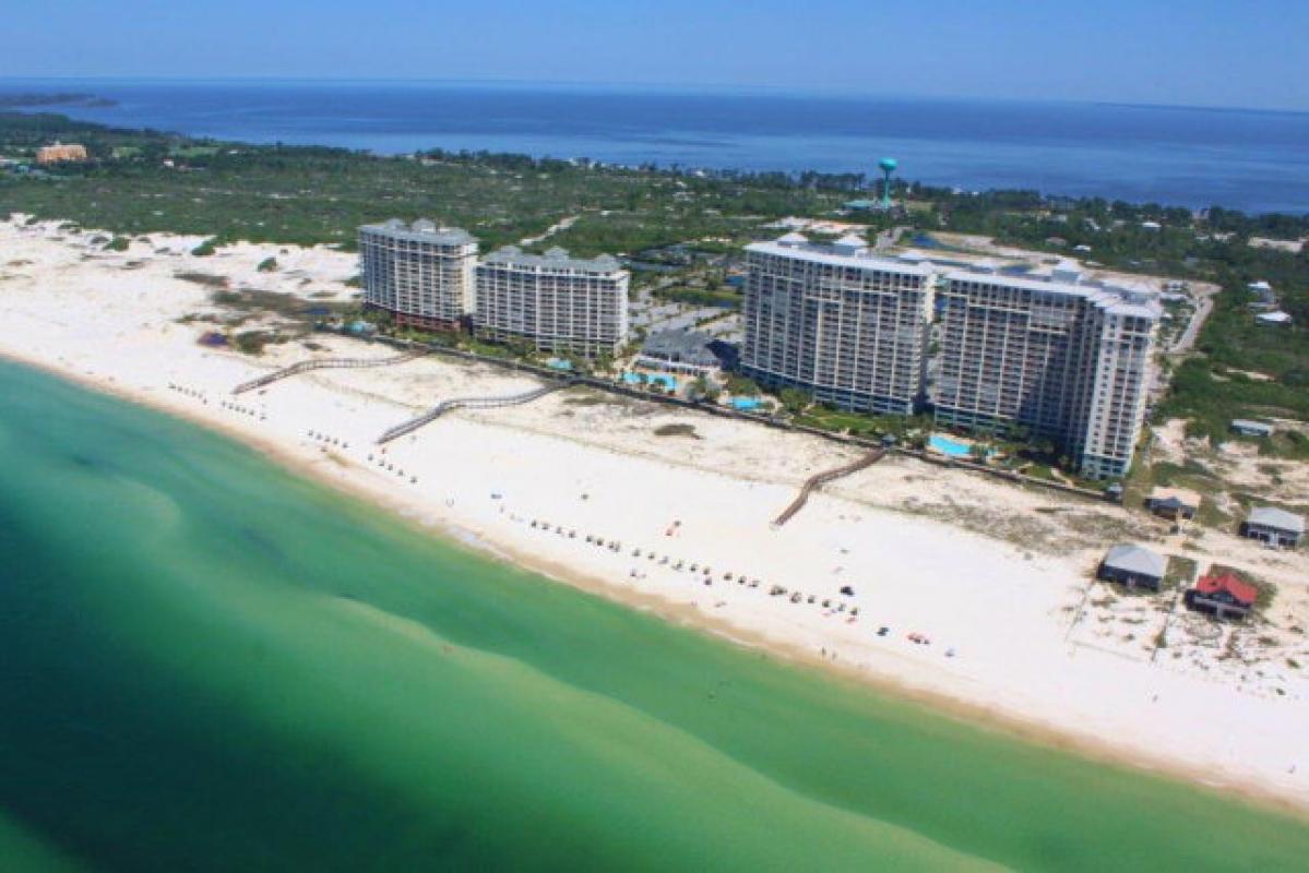 tinsleymyrick's tweet photo. See a video tour of my #listing 527 Beach Club Trail #D1006 #GulfShores #AL https://t.co/eaE7DocXTz #realestate https://t.co/fFpNxmOdky