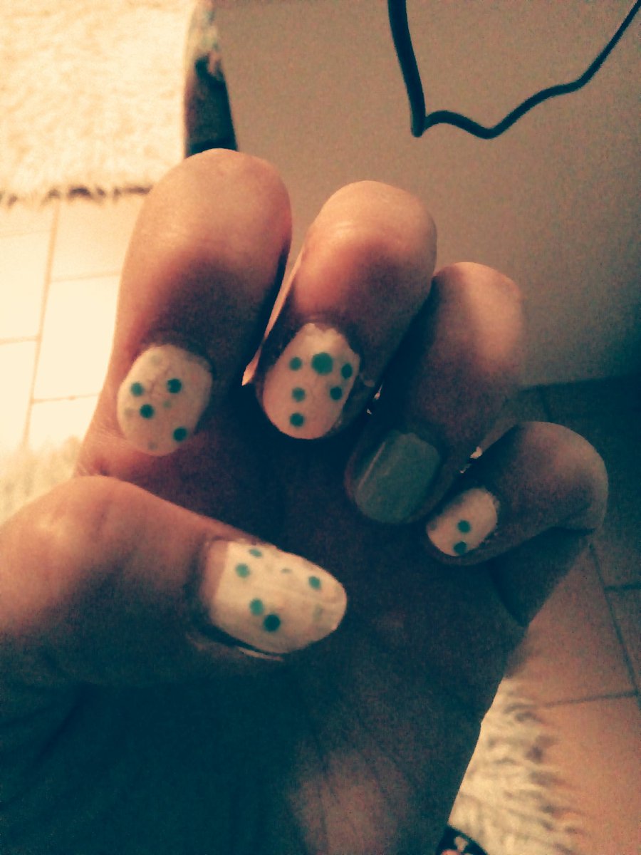 meriii_3's tweet image. @avonitalia #moondust #magiceffect #white 💅