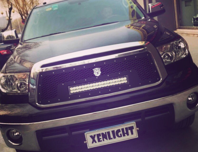 xenlight_grille's tweet photo. LED grille fit 2009~2013 Toyota Tundra with 120W LED light bar #offroadlighting #ledgrille #factory #pickup https://t.co/xs2CM0uuG3