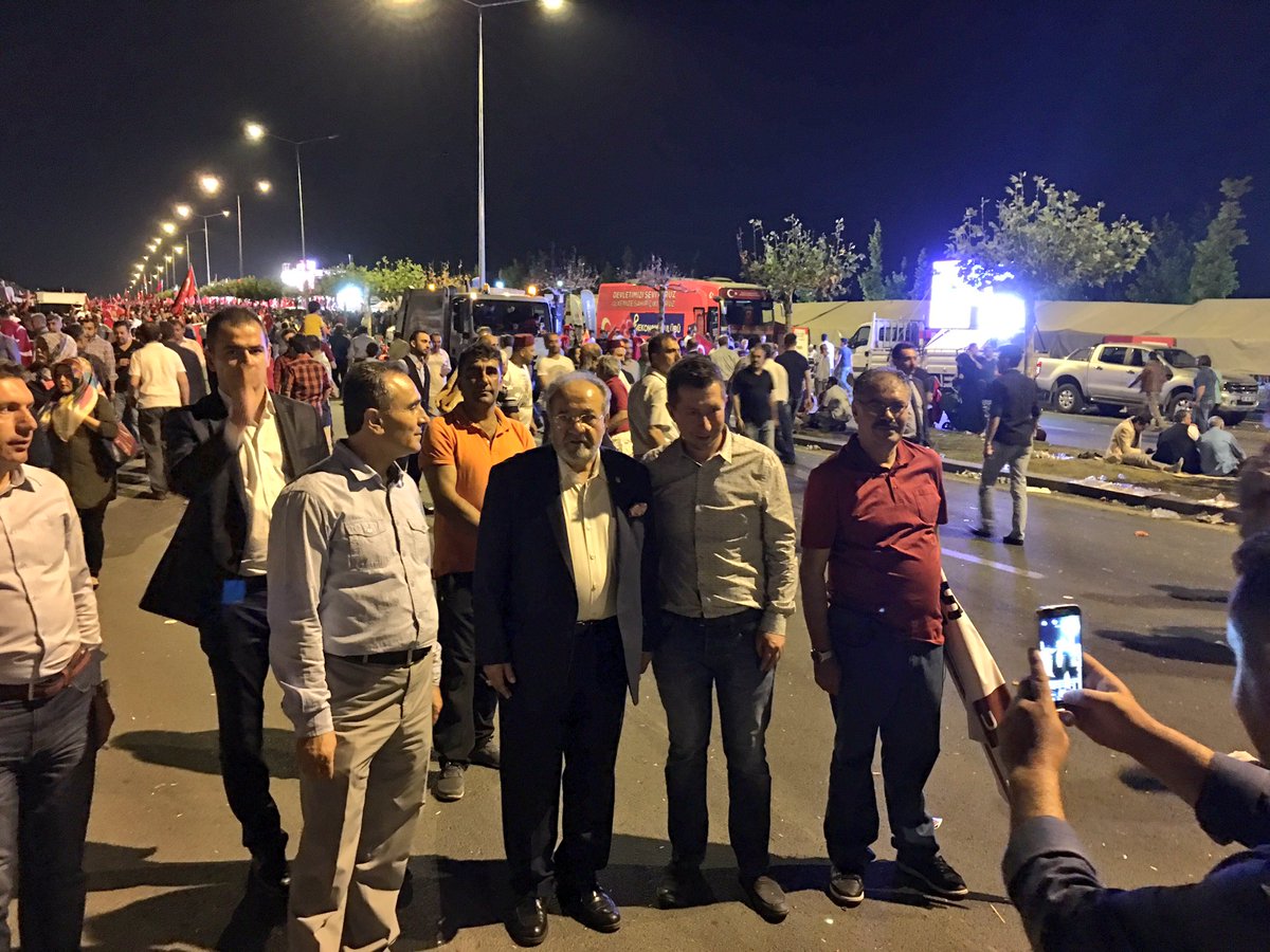 salimuslu__'s tweet photo. Bizi sen sevgisiz, susuz, havasız 
ve Vatansız bırakma Allah'ım" #şimdisırabizde https://t.co/Ez0ddu3E0D